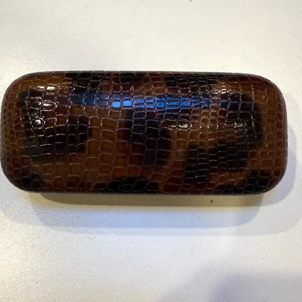 Brown Crocodile Pattern Glasses Case - image 2